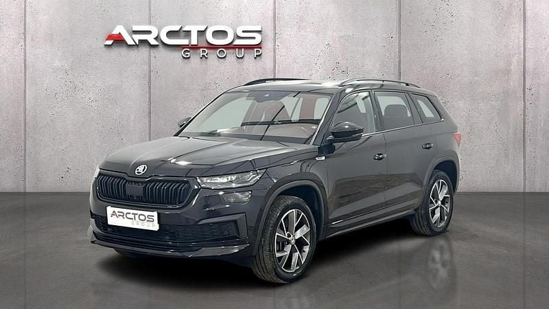 Czarny Używany 2021 Skoda Kodiaq SportLine SUV | 129 900 zł (Uczciwa cena) - Obraz 1/4