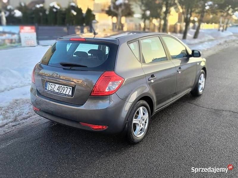 Używany Kia Ceed 2011 Hatchback
