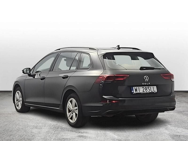 Używany VW Golf VIII Life 115 KM (84 kW) 2021 Szary Kombi