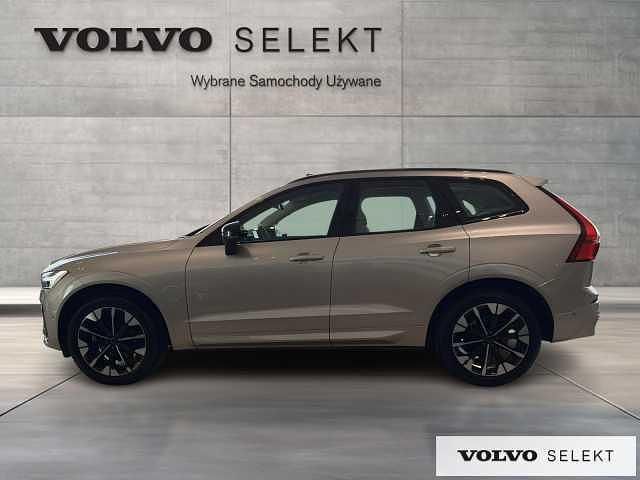 Używany Volvo XC60 250 KM (183 kW) 2026 Szary SUV