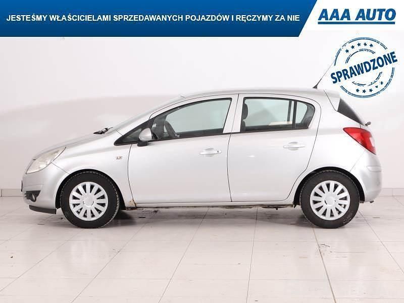 Używany Opel Corsa 2009 Srebrny Hatchback