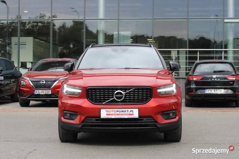 Używany 2021 Volvo XC40 SUV | 124 900 zł (Uczciwa cena) - Obraz 1/4