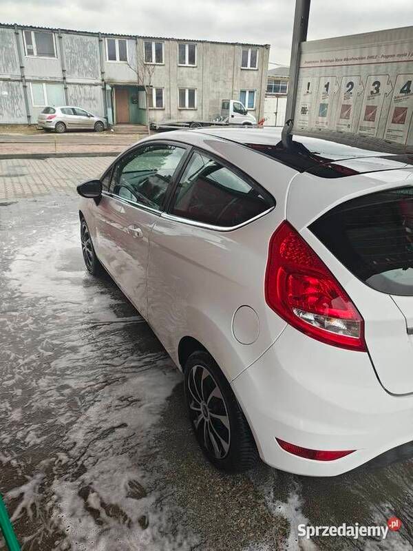 Używany 2009 Ford Fiesta Hatchback | 15 000 zł (Uczciwa cena) - Obraz 1/4