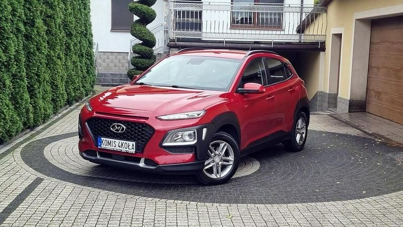 Czerwony (metalik) Używany 2018 Hyundai Kona SUV | 49 900 zł (Uczciwa cena) - Obraz 1/4