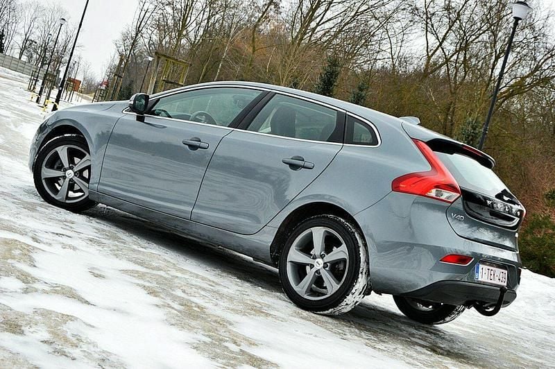 Używany Volvo V40 Inscription 2016 Szary Hatchback