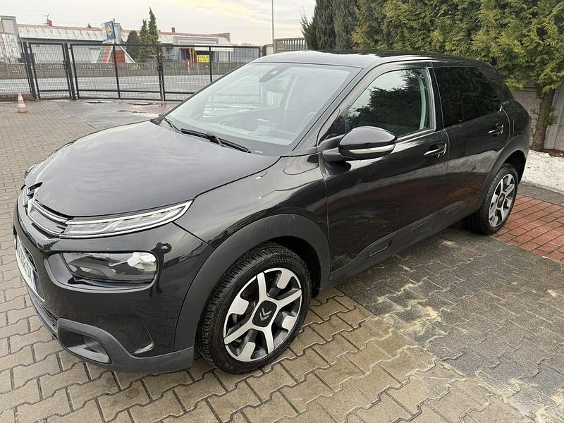 Używany Citroën C4 Cactus 110 KM (80 kW) 2019 Czarny Hatchback
