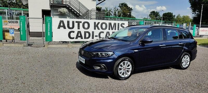 Niebieski Używany 2017 Fiat Tipo Kombi | 44 000 zł (Uczciwa cena) - Obraz 1/4