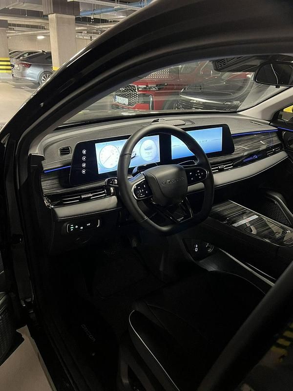 Nowe Omoda 5 224 KM (164 kW) 2025 Czarny SUV