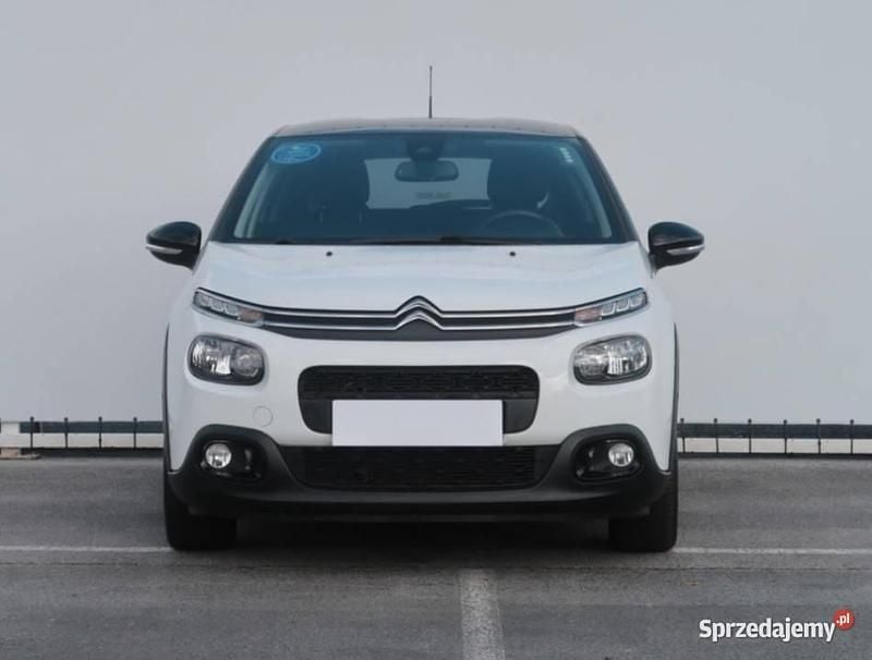 Biały Używany 2017 Citroën C3 PureTech Hatchback | 37 999 zł (Dość drogi) - Obraz 1/4