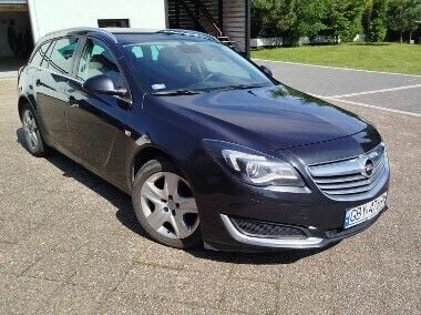 Czarny Używany 2014 Opel Insignia Kombi | 34 900 zł (Drogi) - Obraz 1/4