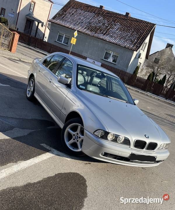 Srebrny Używany 2003 BMW 520 Sedan/Limuzyna | 12 000 zł (Uczciwa cena) - Obraz 1/4