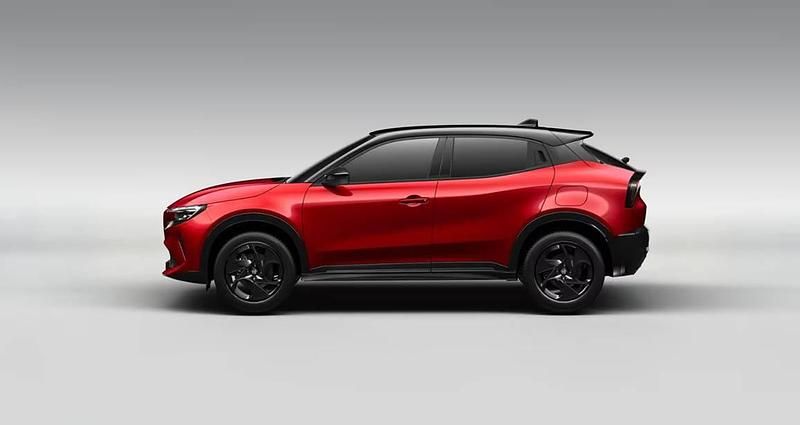 Nowe Alfa Romeo Junior Edizione Speciale 145 KM (106 kW) 2025 Lakier specjalny czerwony z czarnym dachem brera SUV