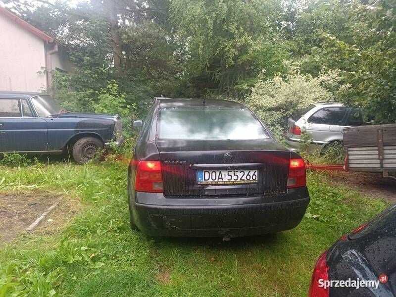 Używany VW Passat 1998 Czarny Sedan/Limuzyna