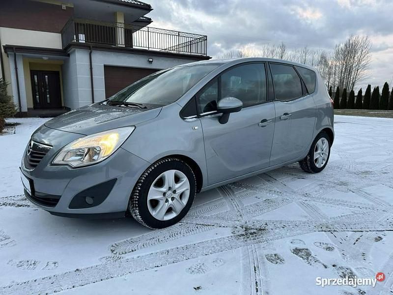 Używany Opel Meriva 140 KM (102 kW) 2012 Inny (metalik) Minivan