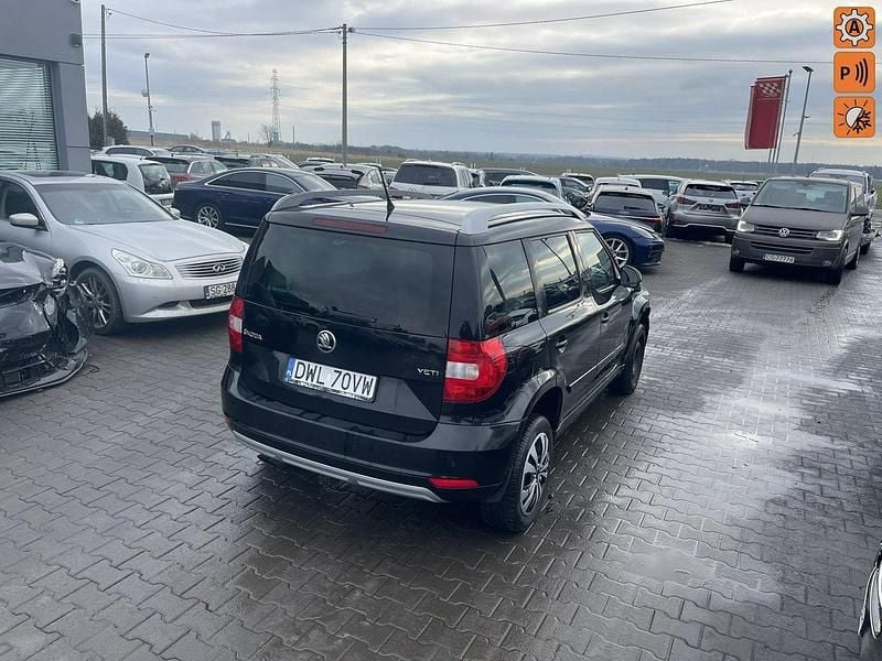 Używany Skoda Yeti Ambition 125 KM (91 kW) 2016 Czarny SUV