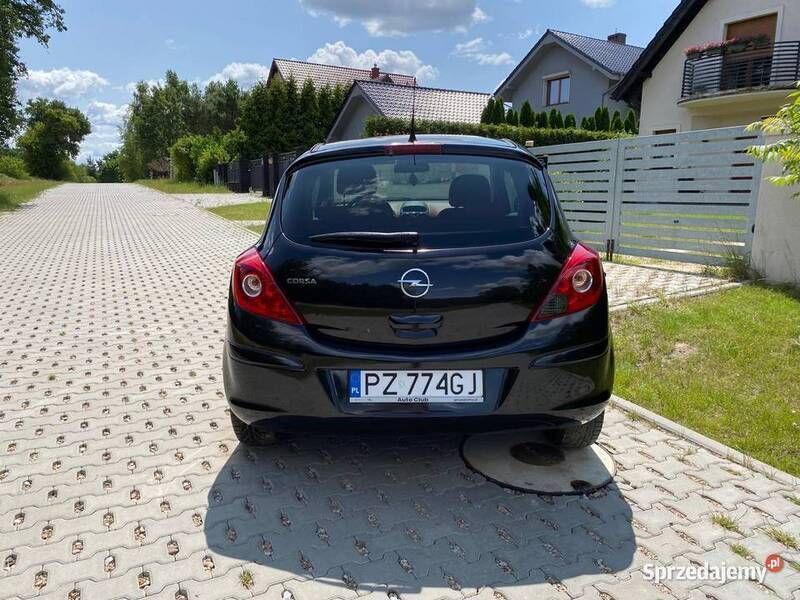 Używany Opel Corsa 2010 Czarny Hatchback