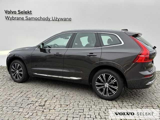 Używany Volvo XC60 197 KM (144 kW) 2022 Szary SUV