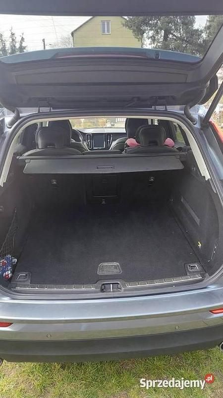 Używany 2019 Volvo XC60 SUV | 115 500 zł (Uczciwa cena) - Obraz 1/4