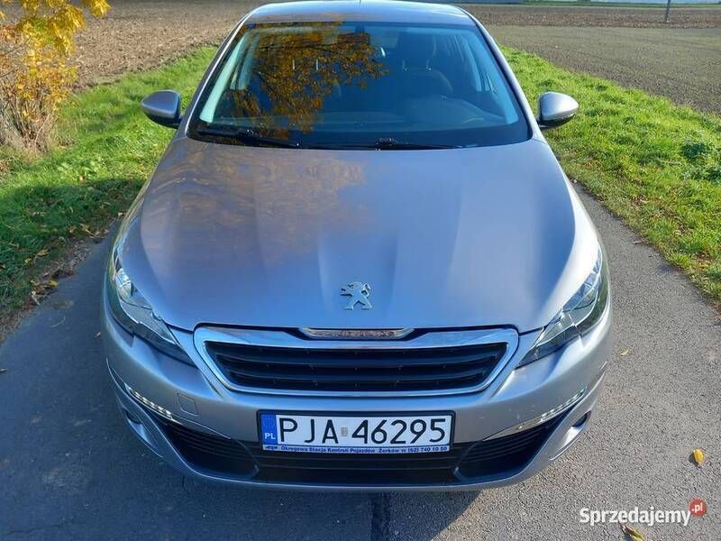 Używany Peugeot 308 120 KM (88 kW) 2017 Srebrny