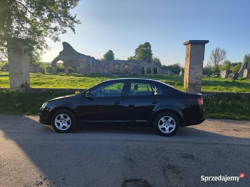 Używany VW Jetta 2005 Czarny Sedan/Limuzyna