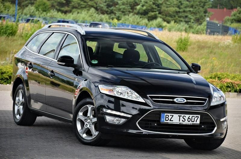 Czarny (metalik, perła) Używany 2010 Ford Mondeo Kombi | 18 900 zł (Uczciwa cena) - Obraz 1/4