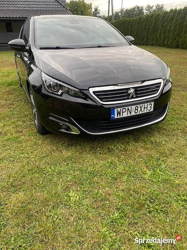 Używany Peugeot 308 GT-line 2016 Czarny Hatchback