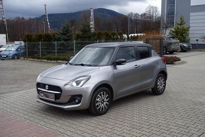 Używany Suzuki Swift 90 KM (66 kW) 2018 Szary (metalik) Hatchback