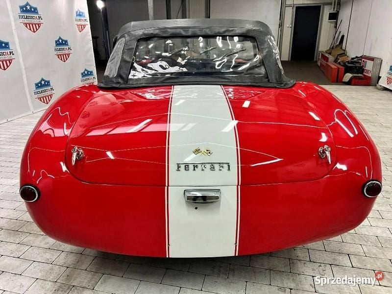 Używany MG Midget 1974 Czerwony Kabriolet