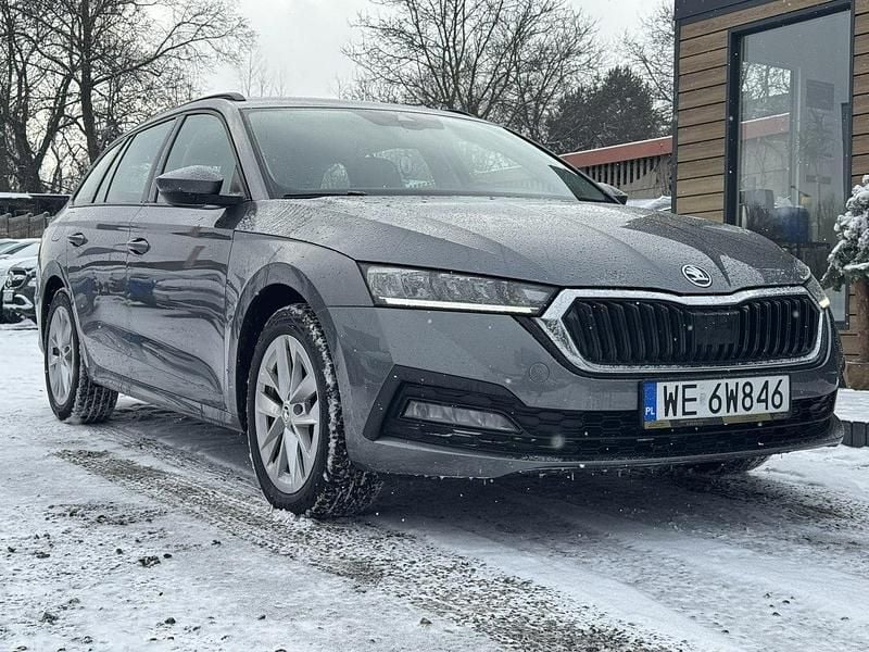 Używany Skoda Octavia 115 KM (84 kW) 2022 Szary (metalik) Kombi