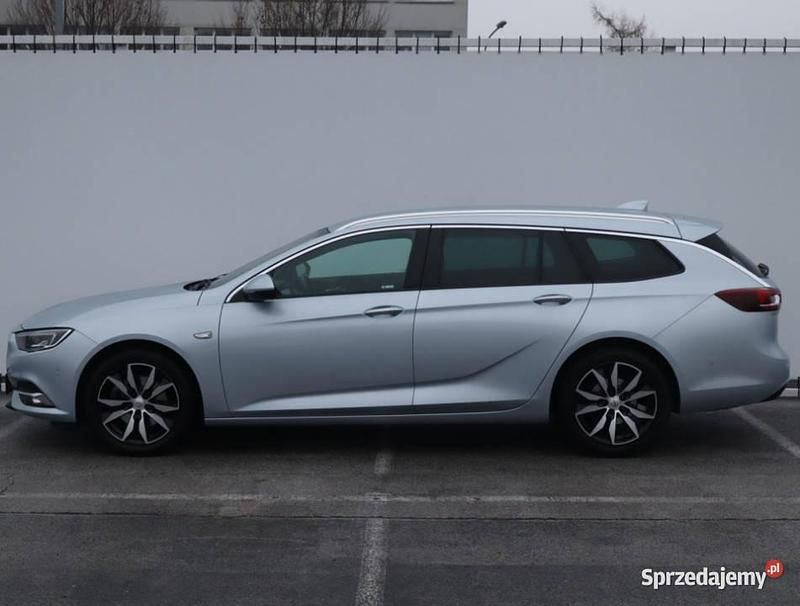 Używany Opel Insignia 2017 Srebrny Kombi
