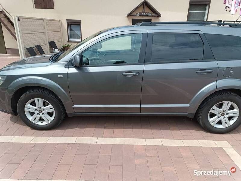 Używany 2013 Fiat Freemont SUV | 39 000 zł (Uczciwa cena) - Obraz 1/4