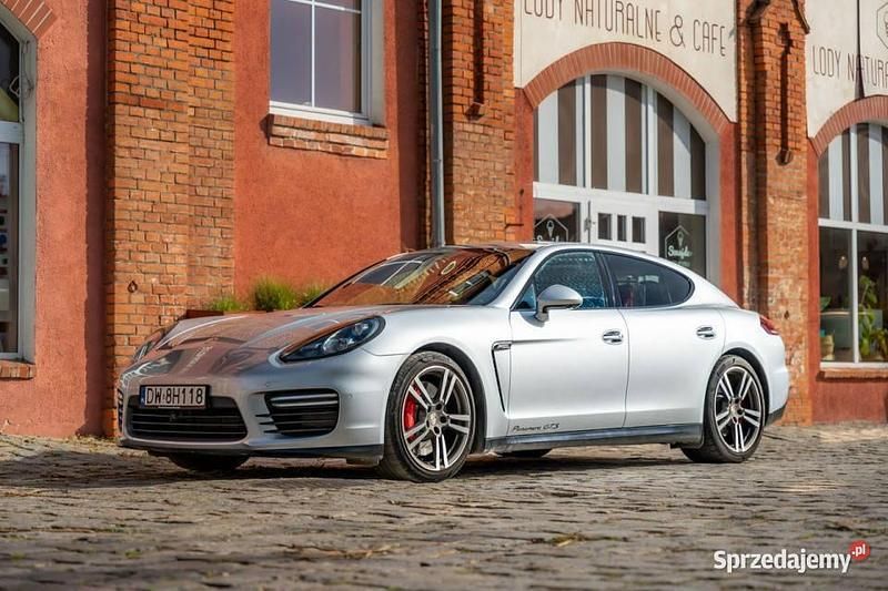 Srebrny Używany 2014 Porsche Panamera GTS Sedan/Limuzyna | 189 777 zł - Obraz 1/4