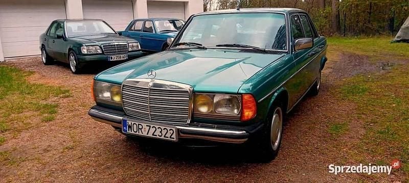 Używany 1983 Mercedes 240 | 45 000 zł - Obraz 1/4