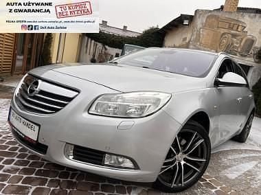 Używany Opel Insignia 131 KM (96 kW) 2013 Srebrny Kombi