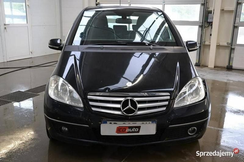 Czarny Używany 2009 Mercedes A200 Hatchback | 10 800 zł - Obraz 1/4