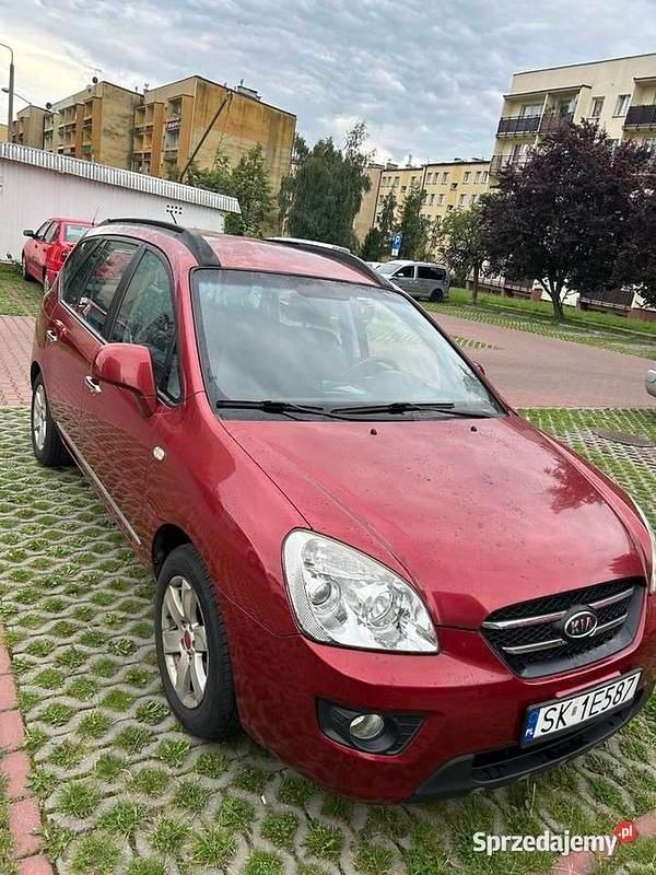 Czerwony Używany 2008 Kia Carens Minivan | 9900 zł (Uczciwa cena) - Obraz 1/4