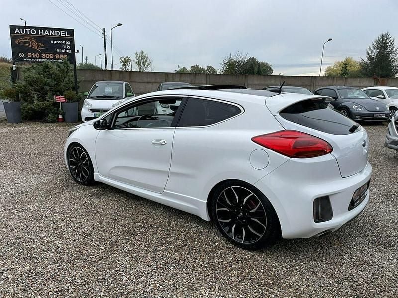 Używany Kia ProCeed 204 KM (150 kW) 2013 Biały Hatchback