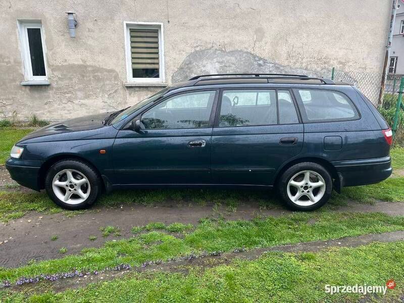 Używany 1996 Toyota Carina E Kombi | 8900 zł - Obraz 1/4