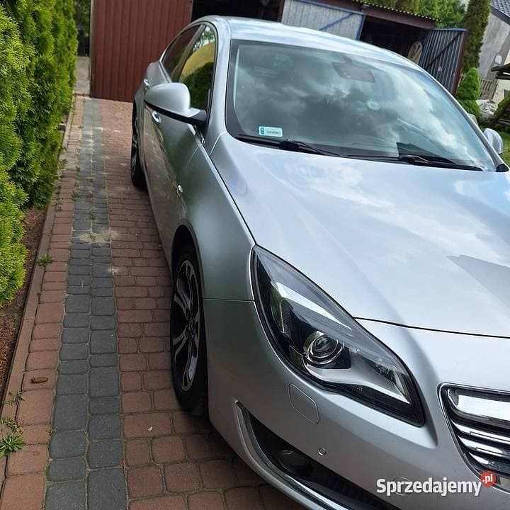 Srebrny Używany 2013 Opel Insignia Hatchback | 27 500 zł (Uczciwa cena) - Obraz 1/4