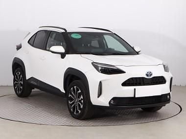 Biały Używany 2023 Toyota Yaris Cross SUV | 104 999 zł (Uczciwa cena) - Obraz 1/4