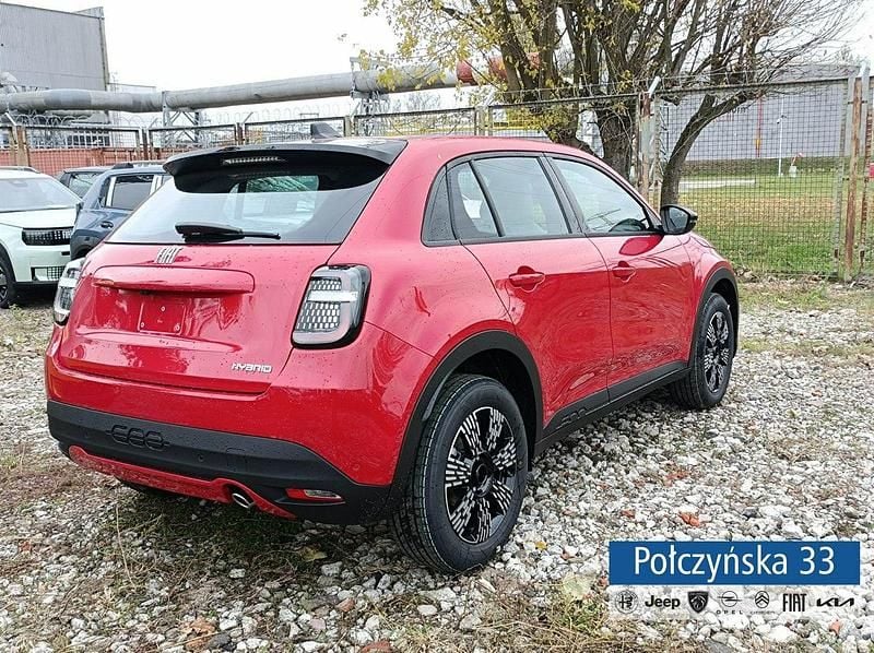 Nowe Fiat 600 110 KM (80 kW) 2025 Czerwony (metalik) SUV