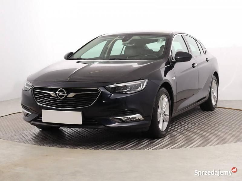 Używany Opel Insignia 2019 Niebieski Hatchback