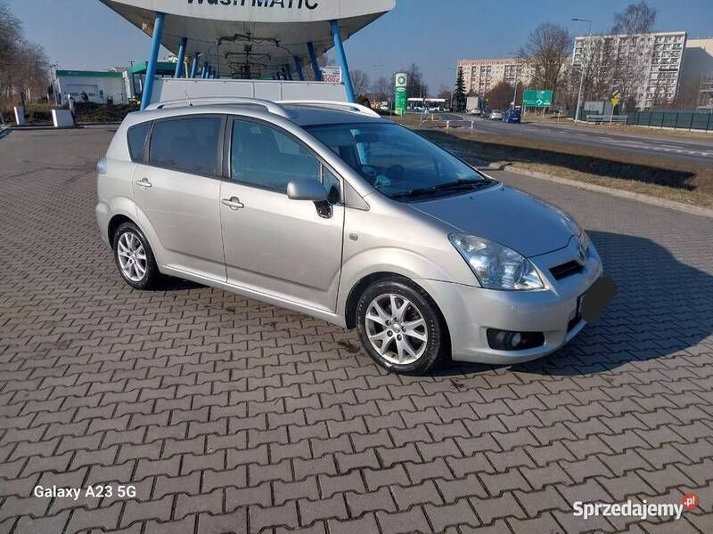 Używany 2008 Toyota Corolla Verso Minivan | 12 900 zł (Uczciwa cena) - Obraz 1/4