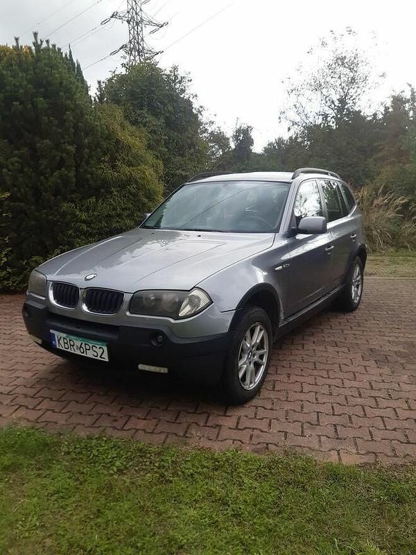 Szary Używany 2005 BMW X3 SUV | 17 000 zł (Dość drogi) - Obraz 1/4