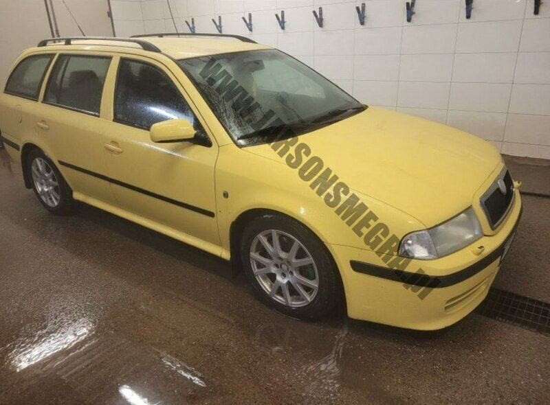 Używany Skoda Octavia 180 KM (132 kW) 2003 Żółty Kombi
