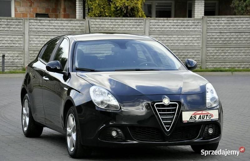 Czarny (metalik) Używany 2012 Alfa Romeo Giulietta Progression Hatchback | 25 900 zł (Uczciwa cena) - Obraz 1/4