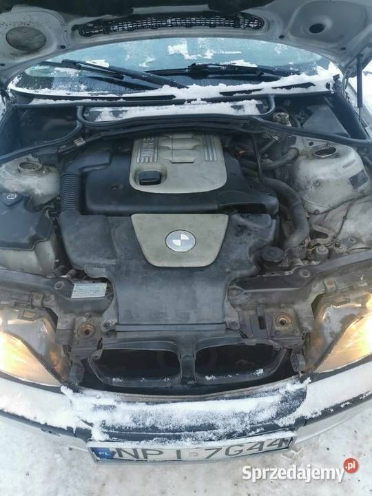 Używany BMW 318 2003 Srebrny Sedan/Limuzyna