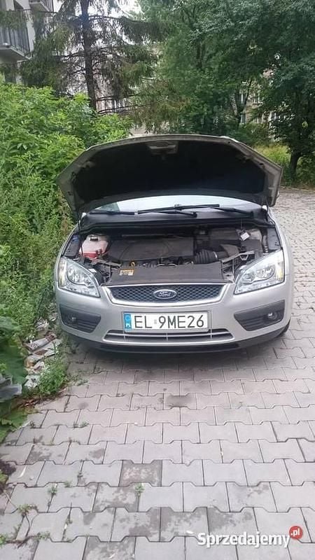 Używany Ford Focus 2005 Srebrny Kombi