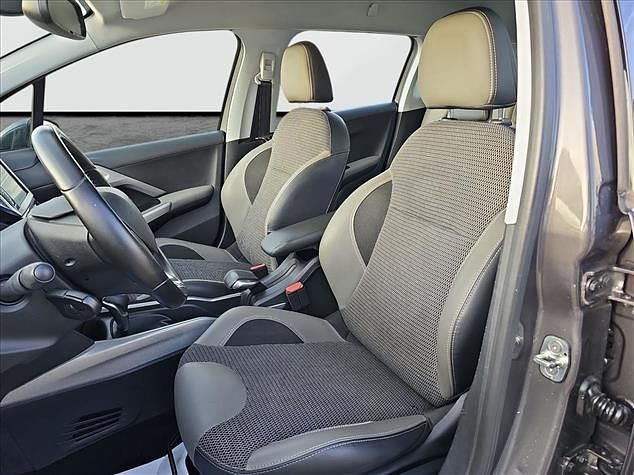 Używany Peugeot 2008 Allure 2018 Szary SUV