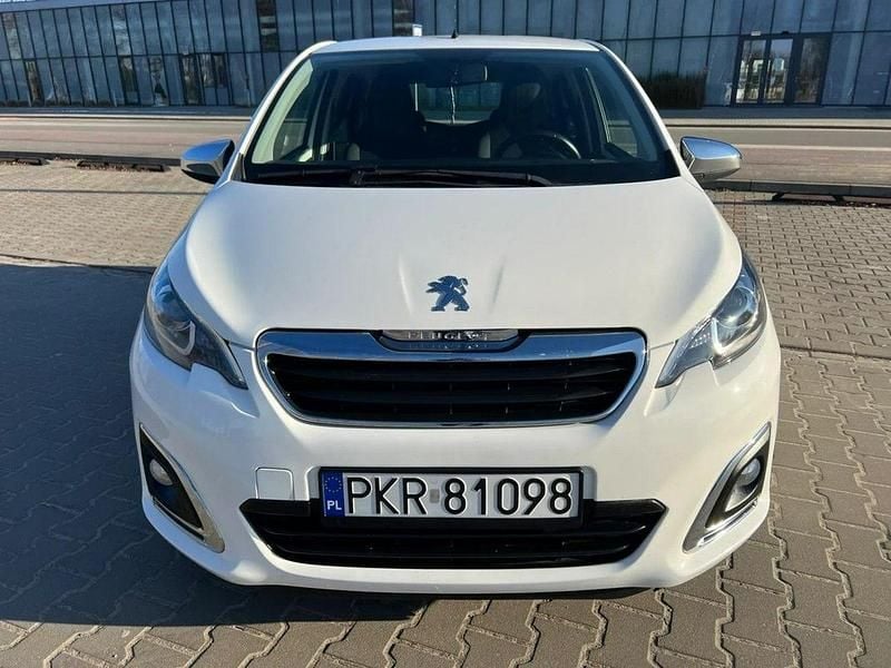 Używany Peugeot 108 72 KM (52 kW) 2019 Biały Sedan/Limuzyna